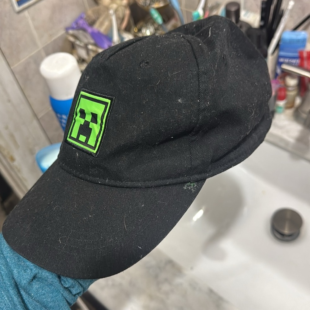 Minecraft hat - Picture 3 of 6